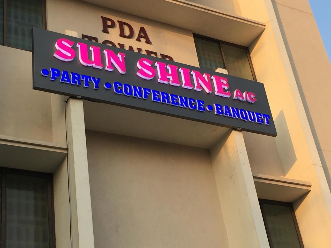Sun Shine Hotel Csennai Kültér fotó